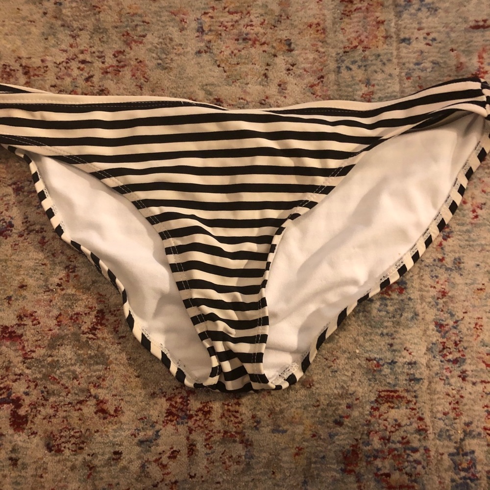Strip bathing suit bottoms